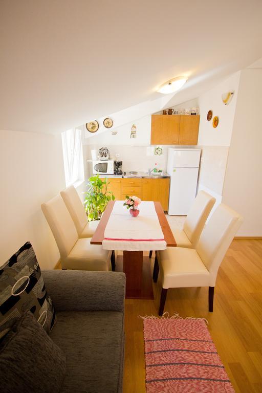 Apartment Bucevic Σίμπενικ Δωμάτιο φωτογραφία