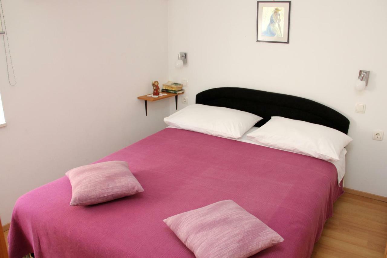 Apartment Bucevic Σίμπενικ Εξωτερικό φωτογραφία