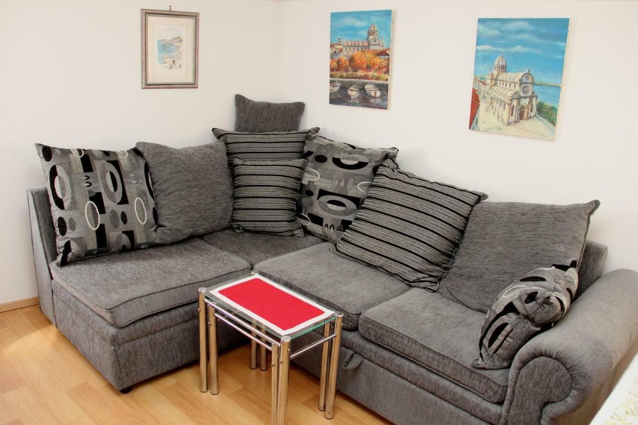 Apartment Bucevic Σίμπενικ Εξωτερικό φωτογραφία